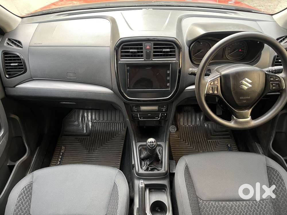 Maruti Suzuki Brezza Zdi+ Dual Tone, 2017, Diesel