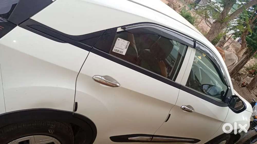Tata Nexon Smart + Icng