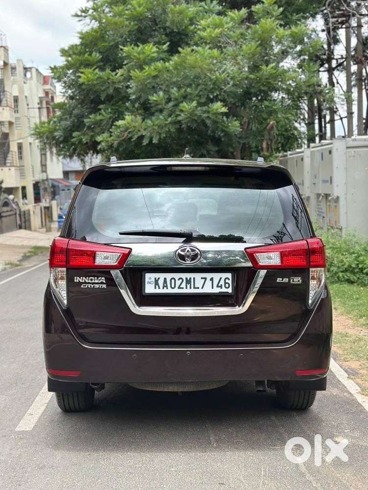 Toyota Innova Crysta 2.8 Gx At, 2016