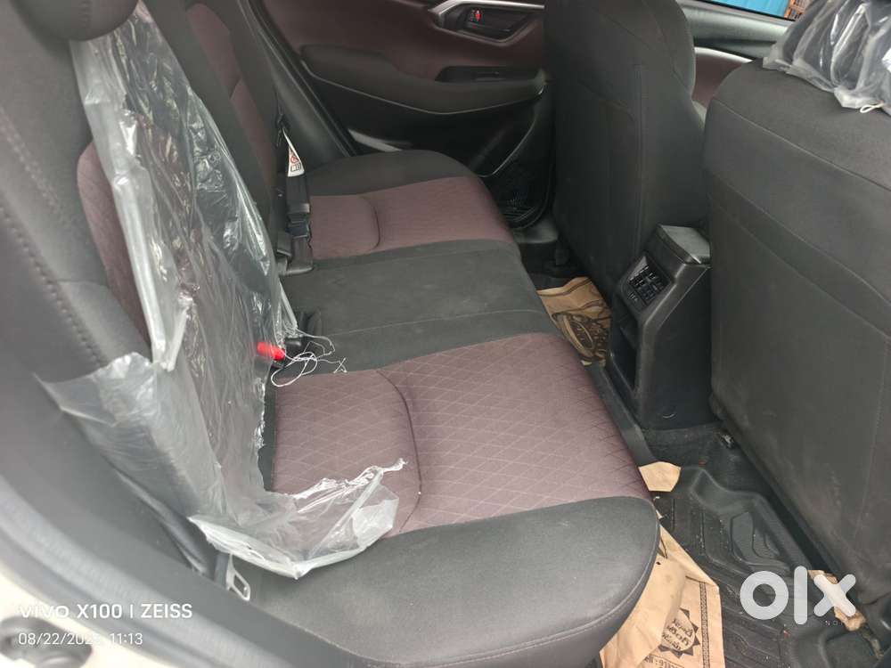 Maruti Suzuki Grand Vitara 1.5 Sigma Smart Hybrid, 2026, Petrol