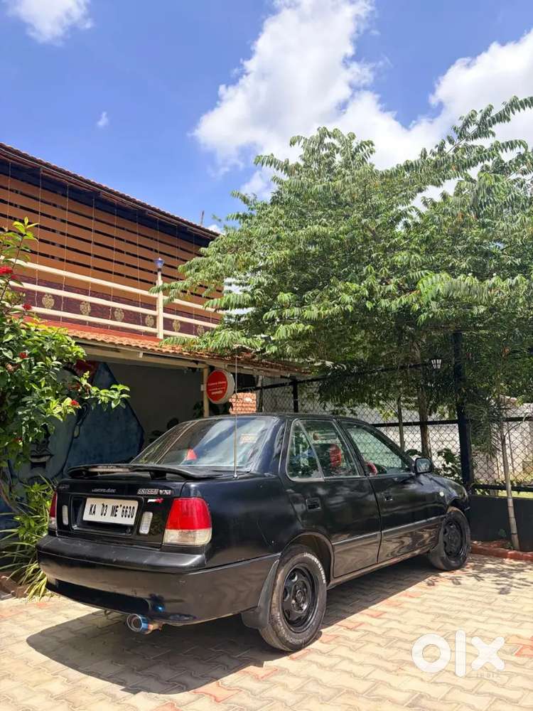 Maruti Suzuki Esteem Vxi 2005