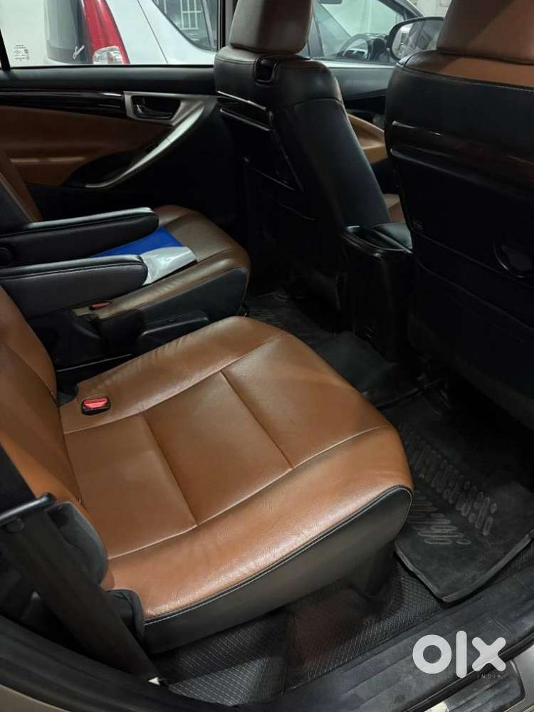 Toyota Innova Crysta 2.8z Automatic, 2018, Diesel