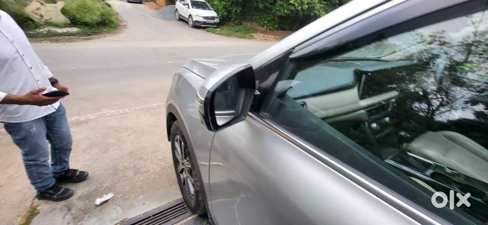 Mahindra Xuv700 2022 Km Driven