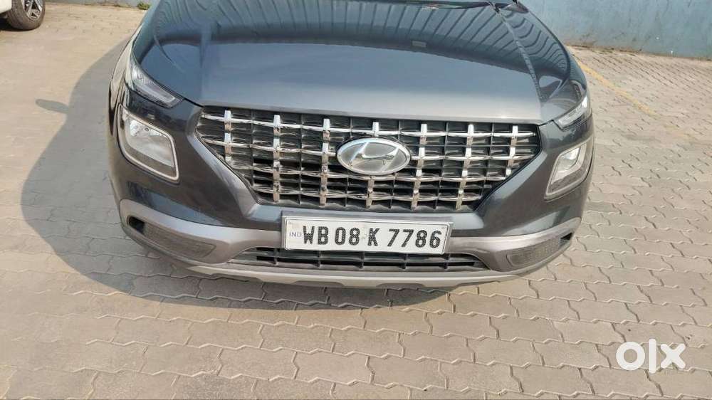 Hyundai Venue   Doctor Owned  Vip No