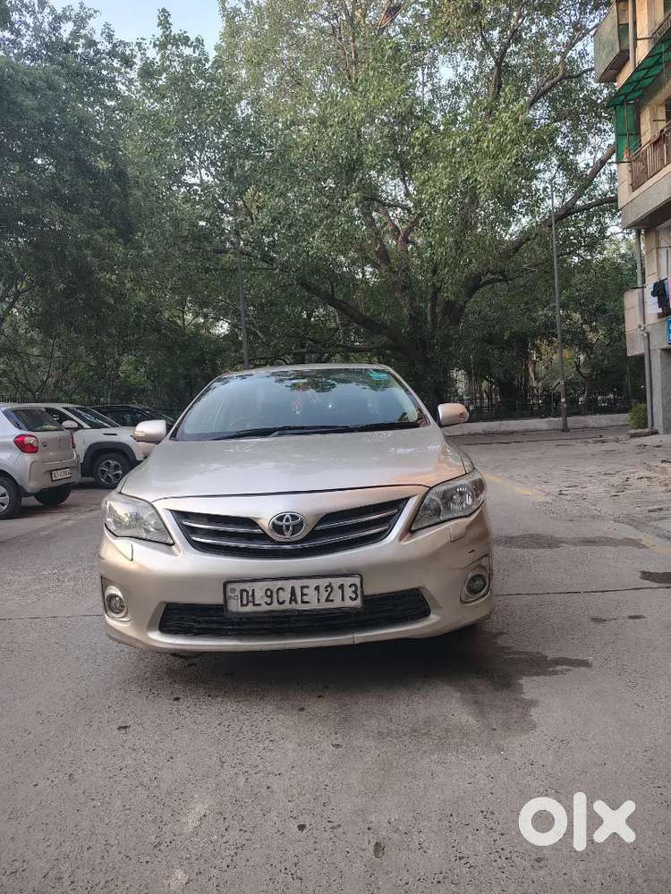 Toyota Corolla Altis 2013