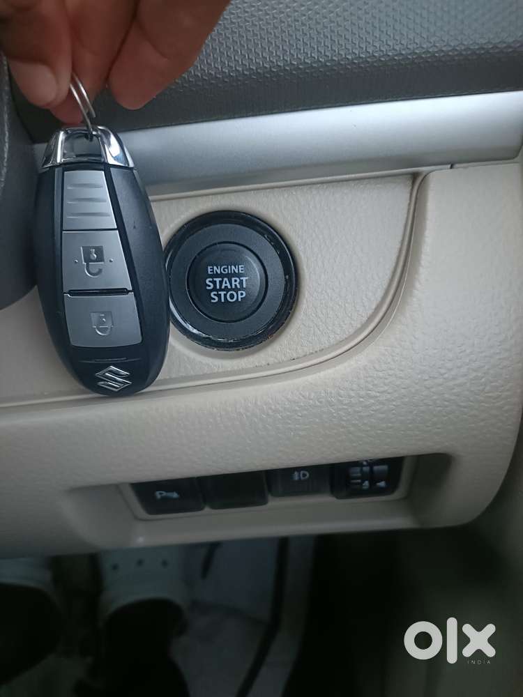 Maruti Suzuki Ertiga Zxi Plus Shvs, 2016, Petrol