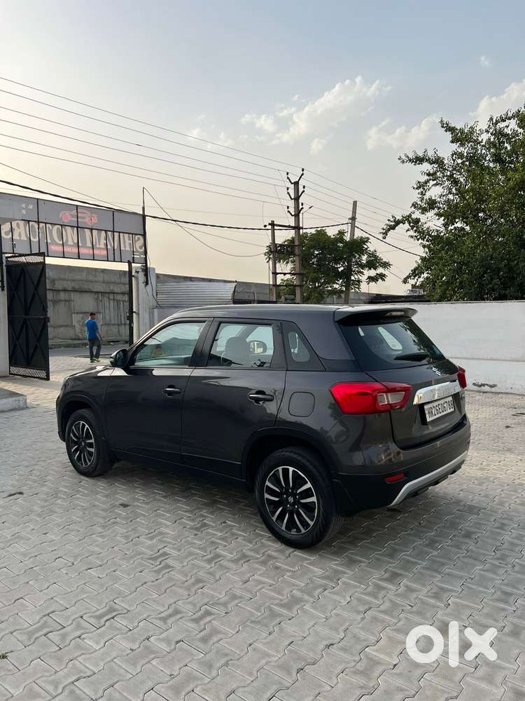 Maruti Suzuki Brezza 1.5 Zxi Plus At Smart Hybrid, 2021, Petrol