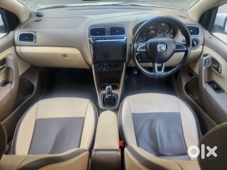 Skoda Rapid 1.6 Mpi Ambition, 2015, Petrol