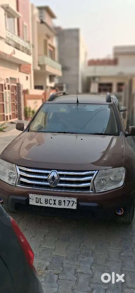 Renault Duster 2012 Diesel Well Maintained With Touch Screen