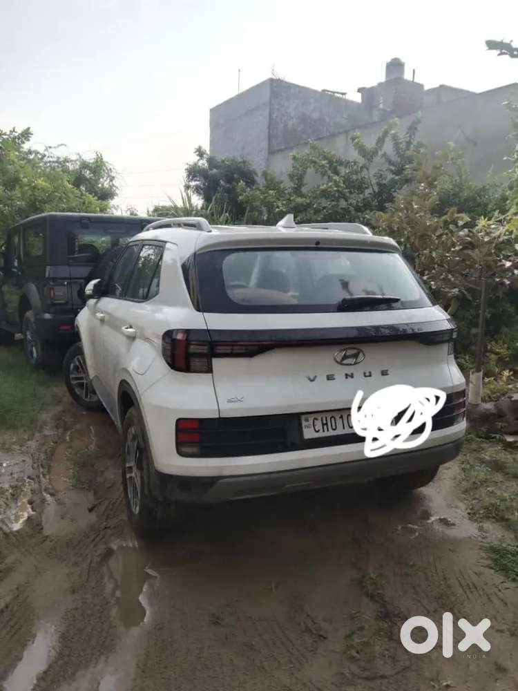 2022 Hyundai Venue Mt Diesel First Owner