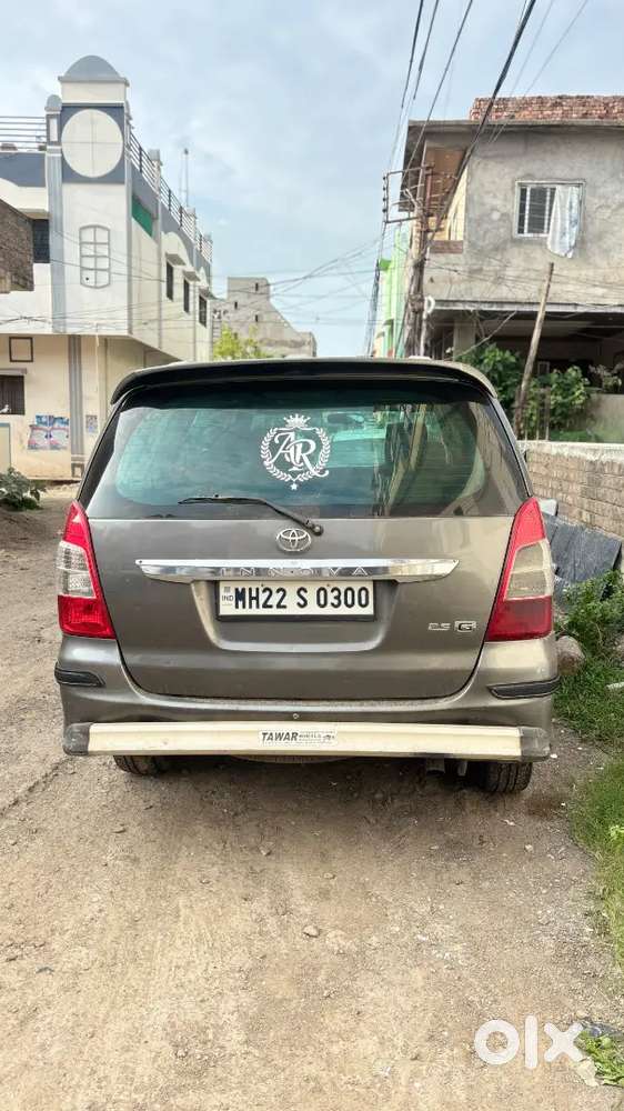 Toyota Innova Engineers Use Car For Sell