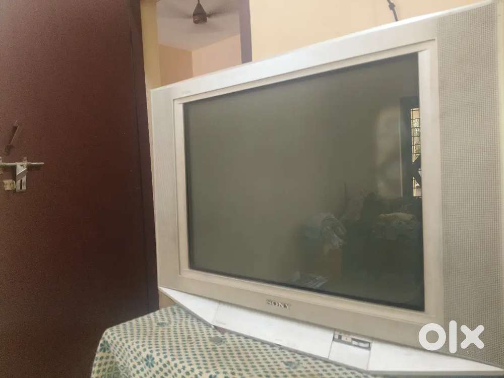 Sony Trinitron Color TV