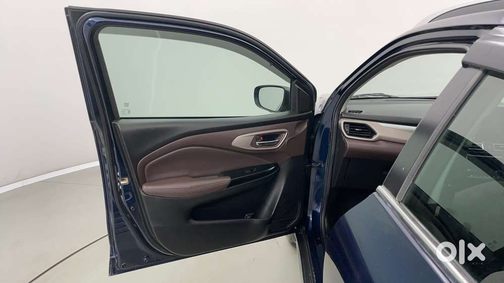 Maruti Suzuki Fronx Alpha 1.0l Turbo 6 At, 2023, Petrol