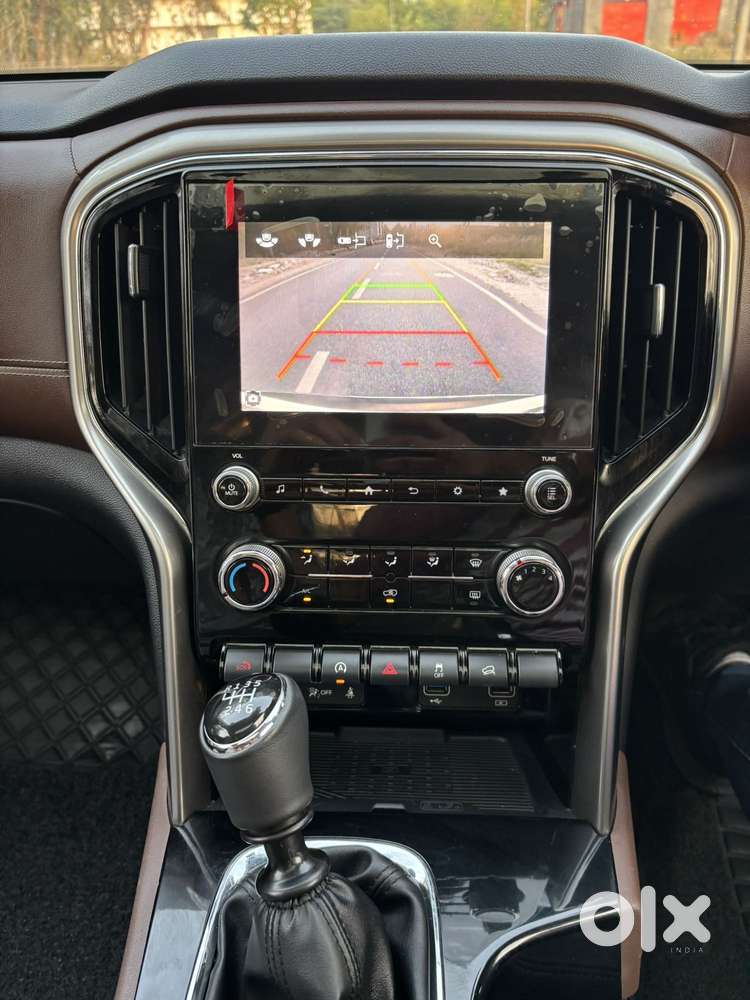 Mahindra Scorpio-n 2.0 Z8 L Petrol Mt 7 Str, 2024, Petrol