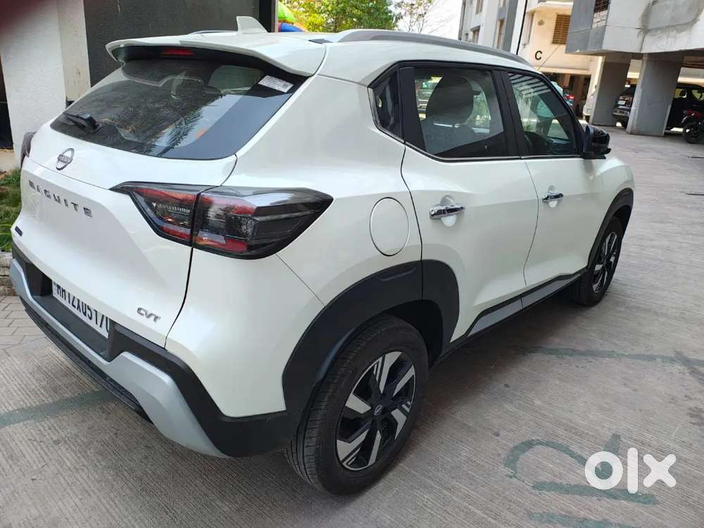 Nissan Magnite 1.0 Xv Turbo Cvt 2025