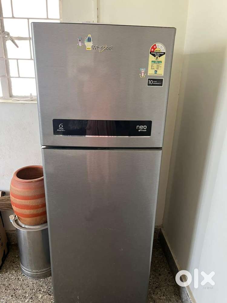 Whirlpool 265 litres 2 Star Double Door Refrigerator, Alpha Steel