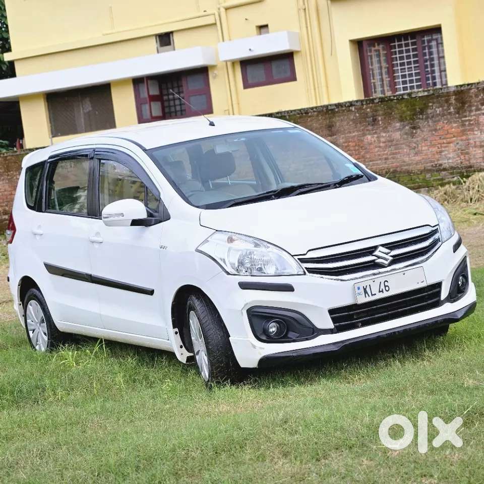 Maruti Suzuki Ertiga Vxi At Petrol, 2017, Petrol