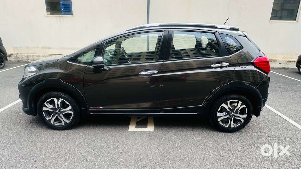Honda Wr-v 2017 (petrol) — Single Owner, Well Maintained — ₹6.2 Lak