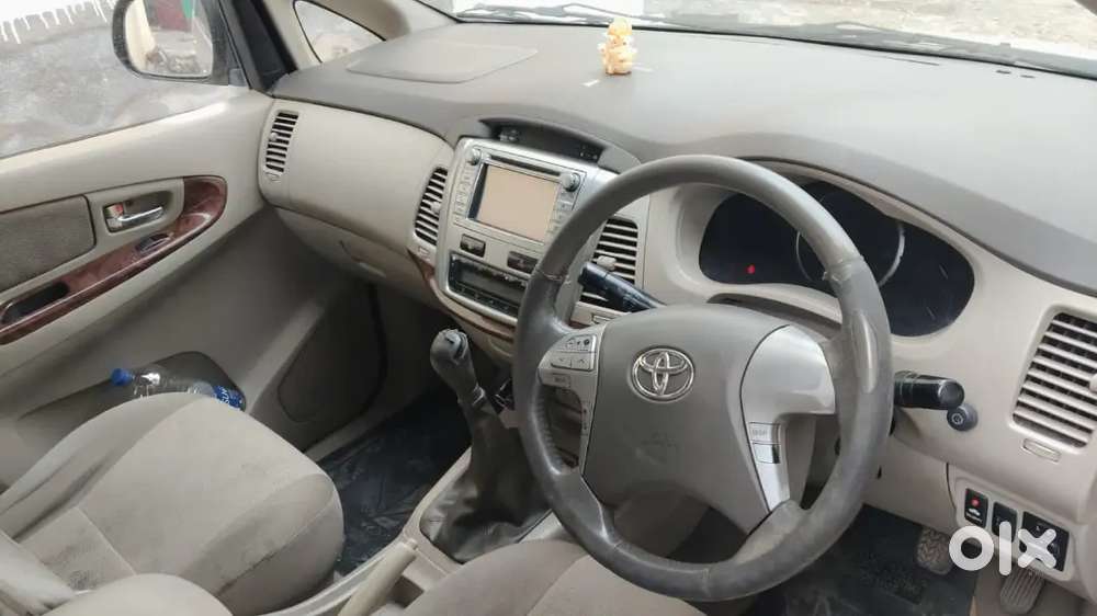 Toyota Innova 2013 Diesel 2nd Owner