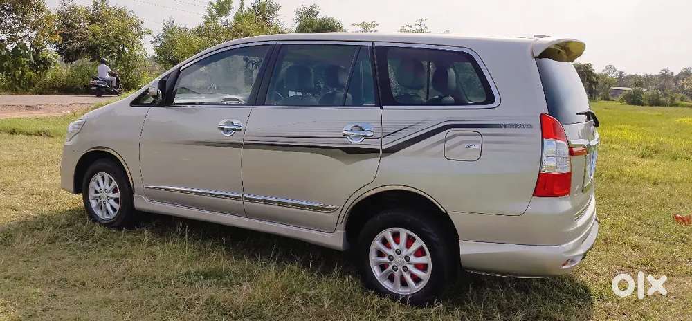 Toyota Innova Diesel 2014