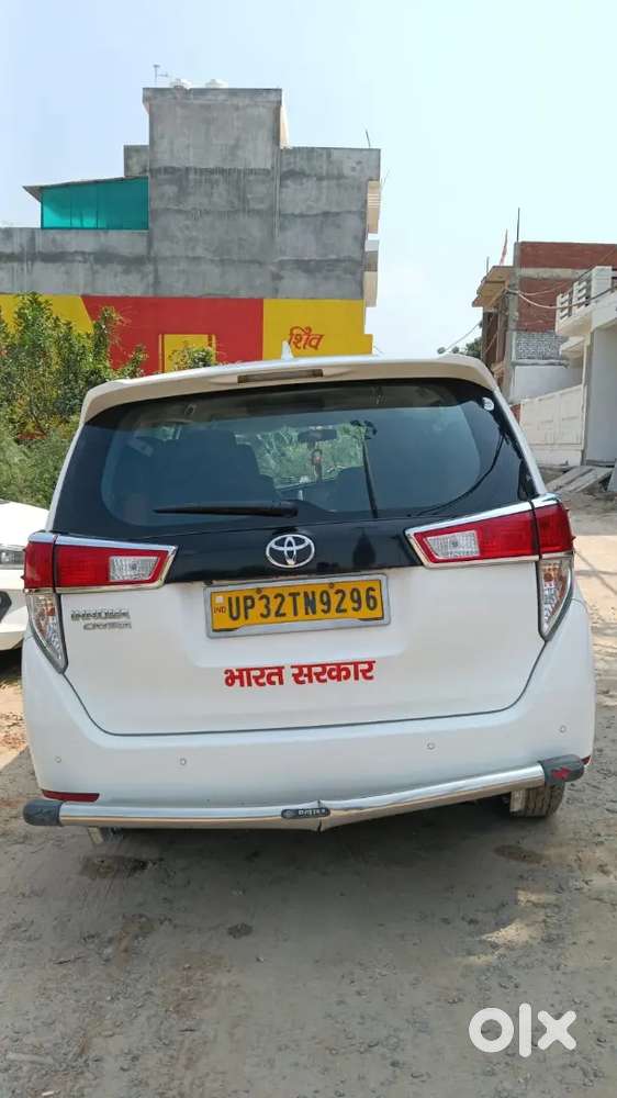 Toyota Innova Crysta