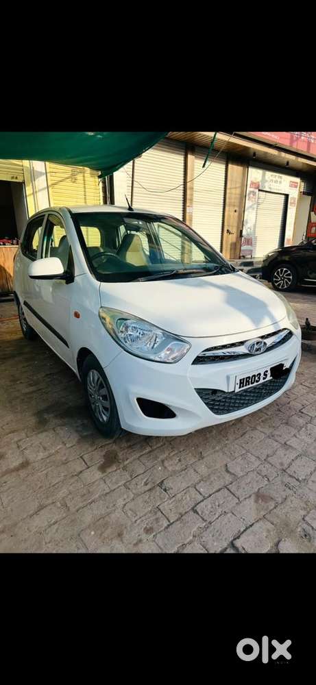 Hyundai I10 Sportz 2015 Km Driven