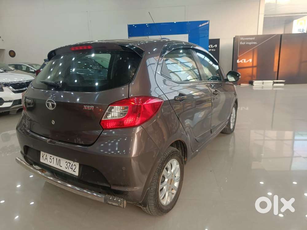 Tata Tiago 1.2 Revotron Xza, 2017, Petrol