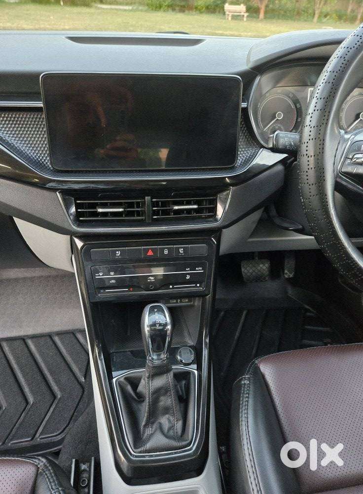 Skoda Kushaq 1.0 Tsi Style At (6 Airbags), 2021, Petrol