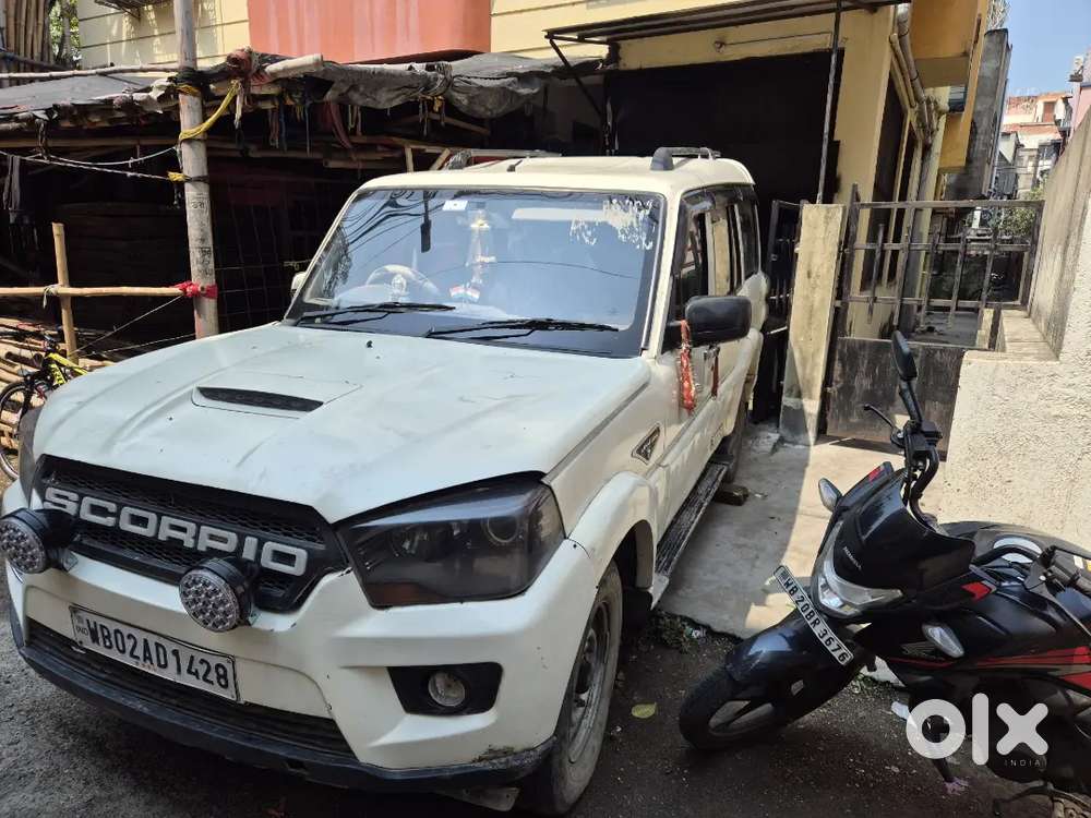 Mahindra Scorpio 2013