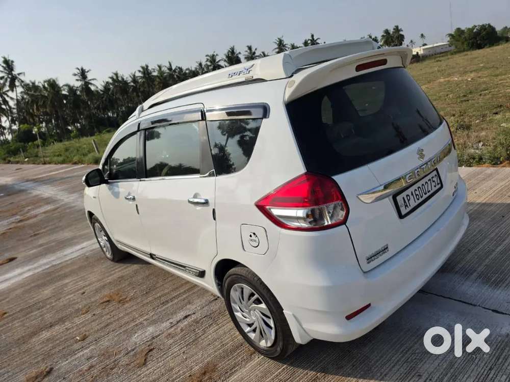 Maruti Suzuki Ertiga 2017 Diesel 136000 Km Driven