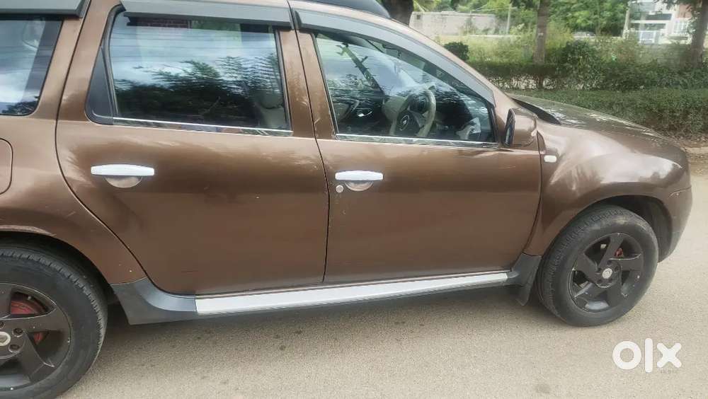 2015 Renault Duster 110 Ps Rxz Diesel Top Model  In Good Condition.