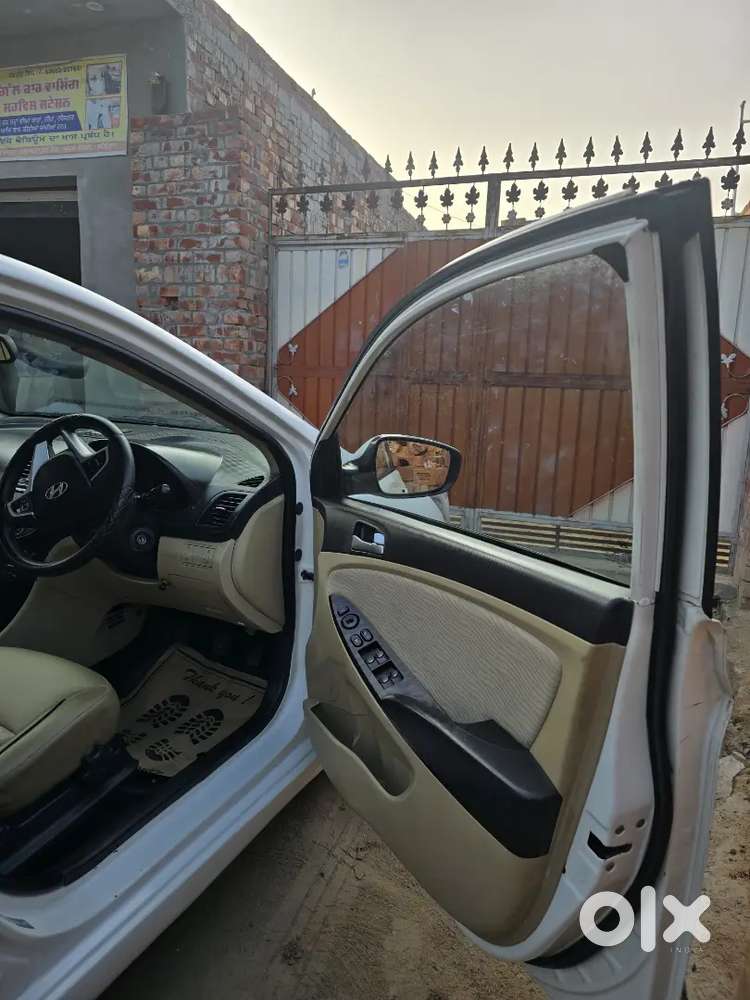 Hyundai Verna 2015 Diesel 60000 Km Driven