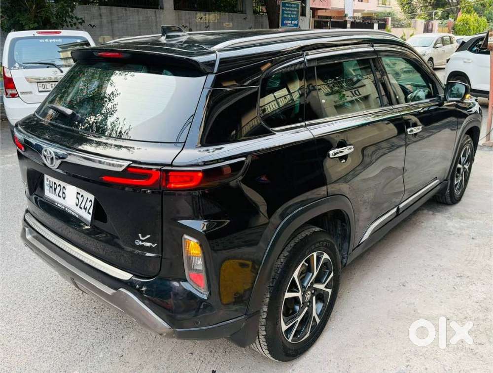 Toyota Urban Cruiser Hyryder 1.5 V Hybrid, 2025, Cng & Hybrids
