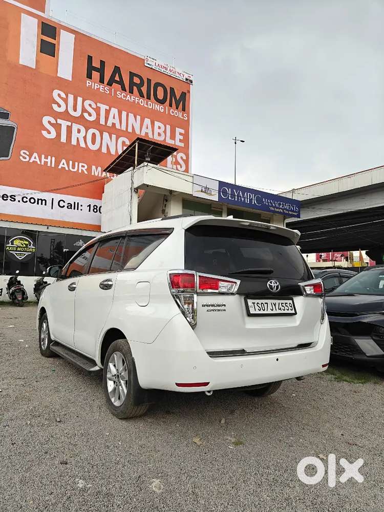 Toyota Innova Crysta 2023 Diesel Well Maintained