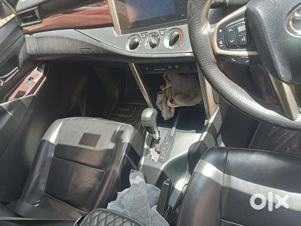 Toyota Innova Crysta 2.7 Gx At 8s, 2019