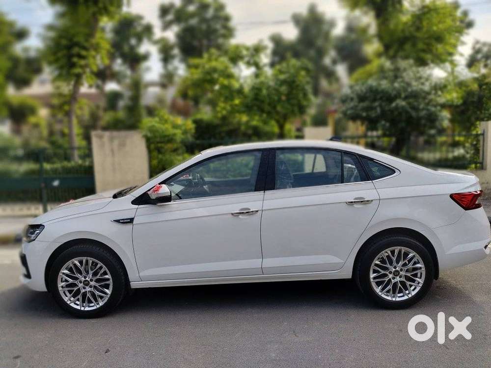 Skoda Slavia 1.0 Tsi Style At, 2024, Petrol