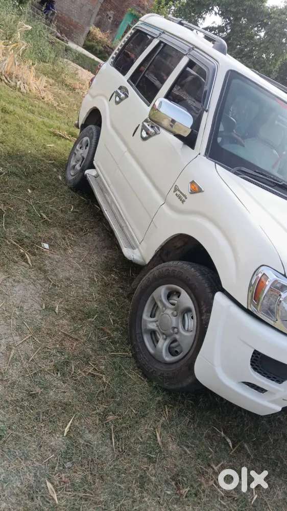 Mahindra Scorpio Lx Bahut Badminton Mein Hai