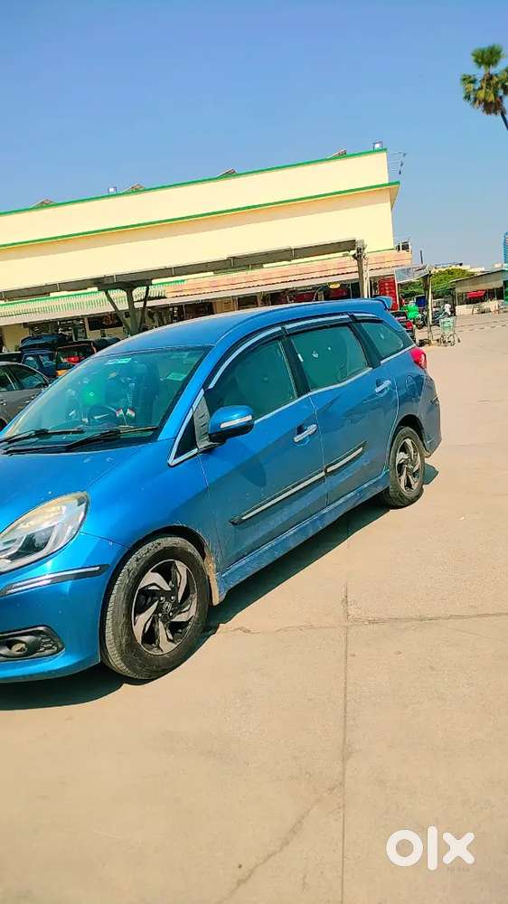 Honda Mobilio 2016 Diesel Well Maintained 7 Seater Car