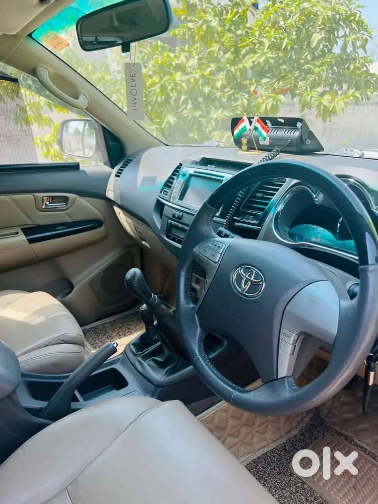 Toyota Fortuner 2013