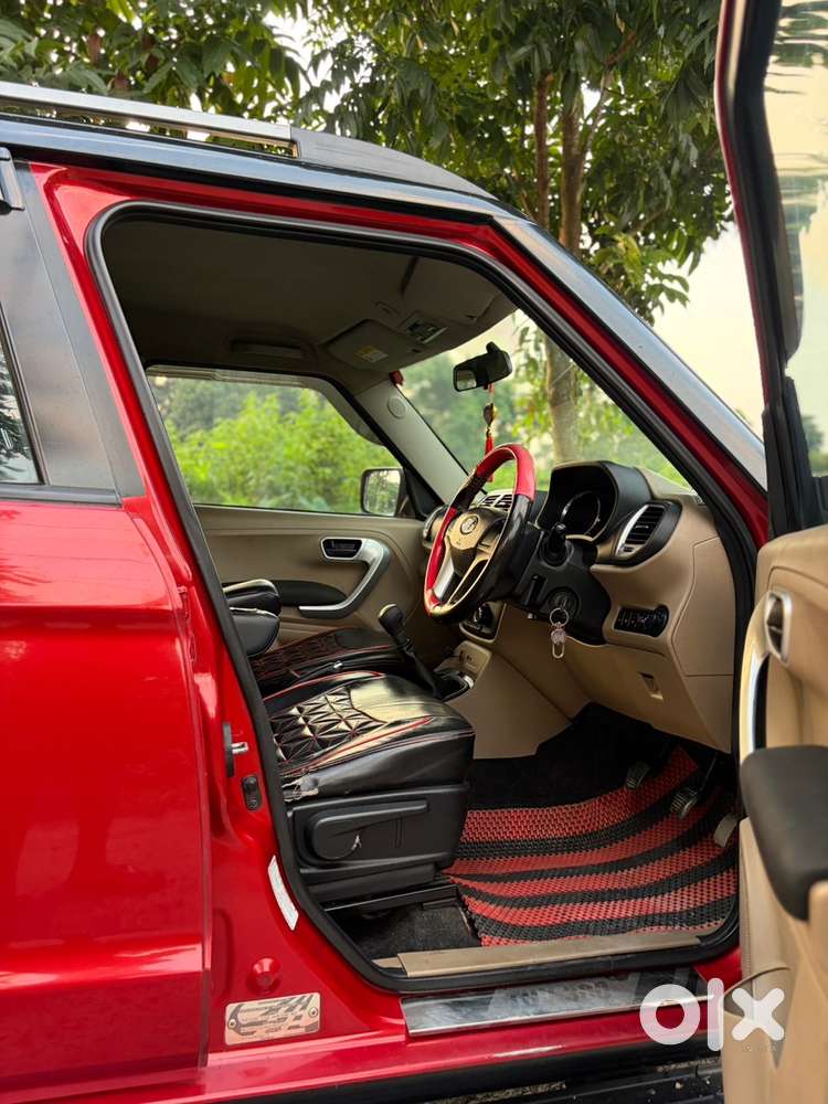 Mahindra Tuv 300 2018