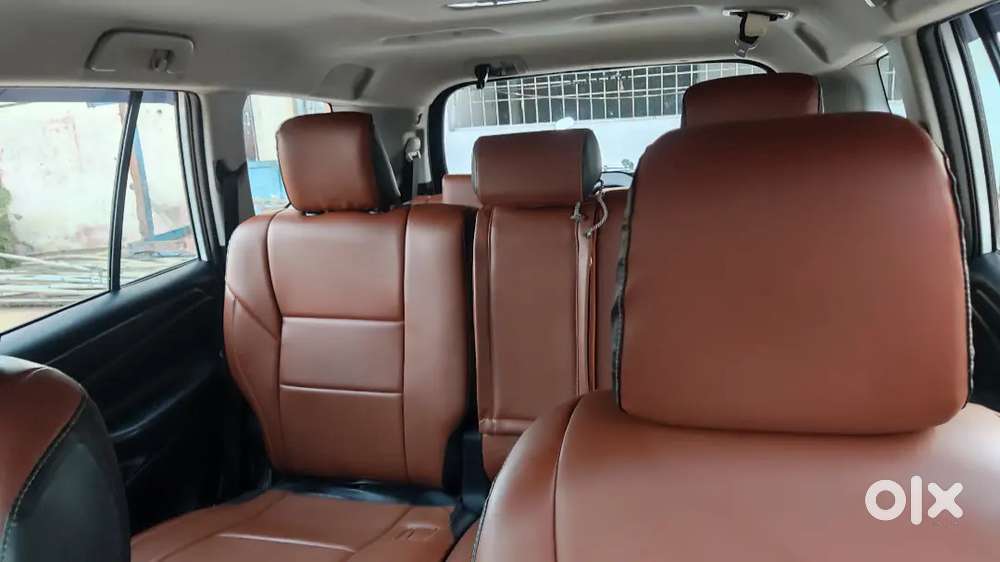 Toyota Innova 2023 Diesel 45500 Km Driven With Service Record