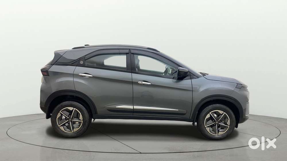 Tata Nexon Creative Plus 1.2 Revotron Petrol 6 Mt, 2024, Petrol