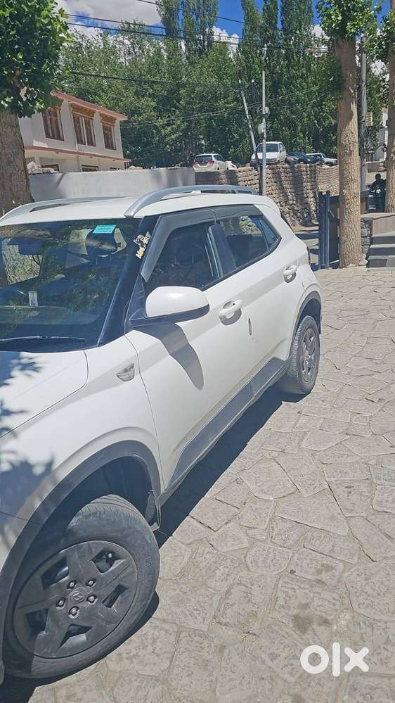 Hyundai Venue 2023 Petrol Good Condition