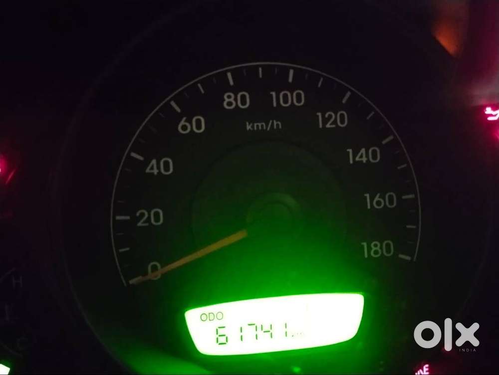 Urgent Sale: Hyundai Eon 2013 D-lite+ (new Tyres, Battery & Silencer)