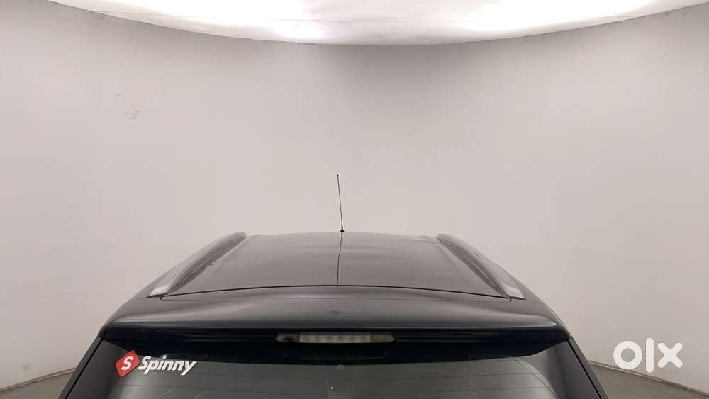 Maruti Suzuki Vitara Brezza Zdi+ Dual Tone Mt, 2017, Diesel