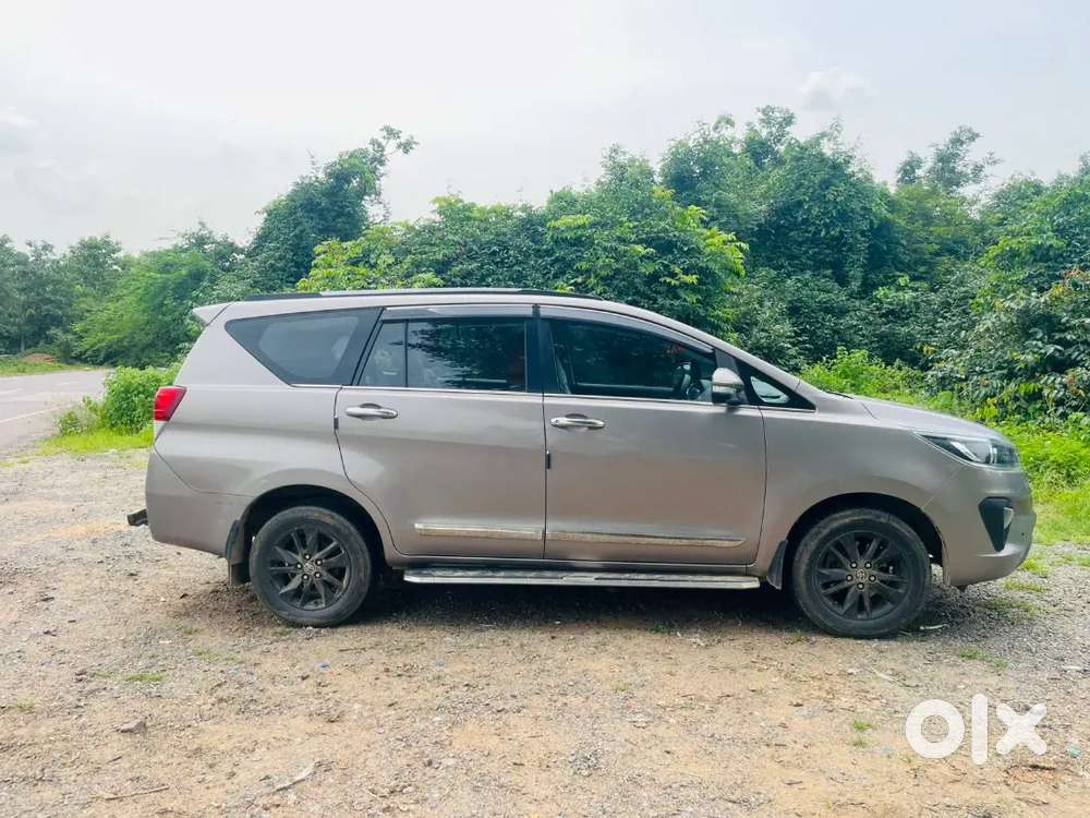 Toyota Innova Crysta 2017 Diesel Manual