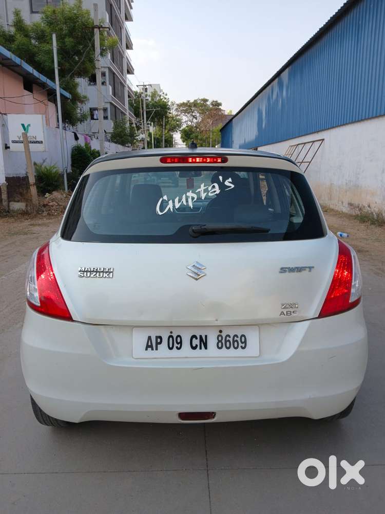 Maruti Suzuki Swift Zxi, 2012, Petrol