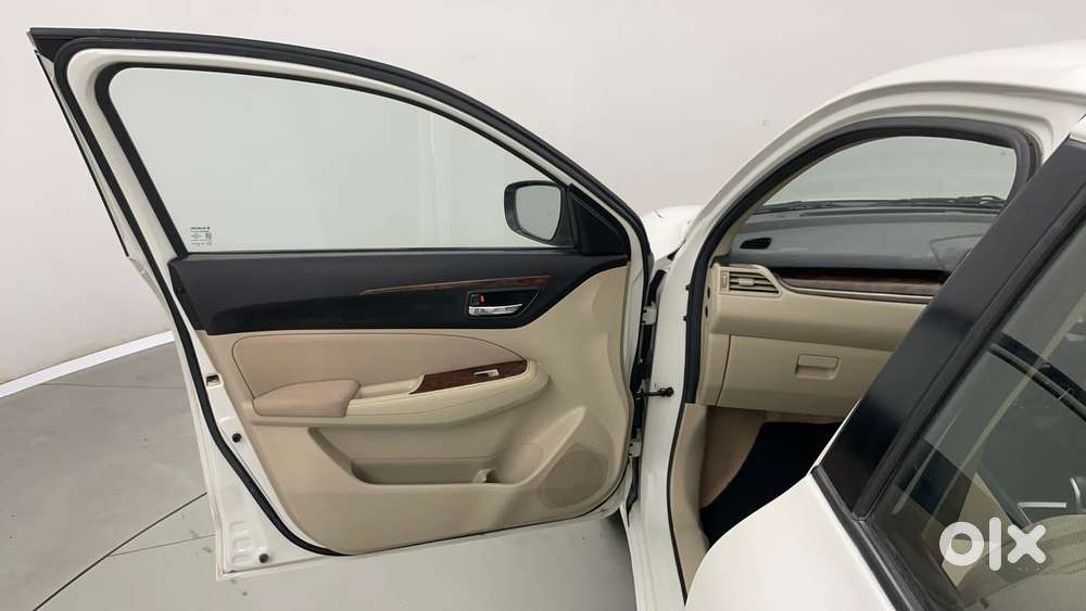 Maruti Suzuki Dzire 1.2 Vxi Amt, 2019, Petrol