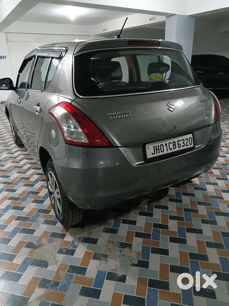 Maruti Suzuki Swift Vxi 2016
