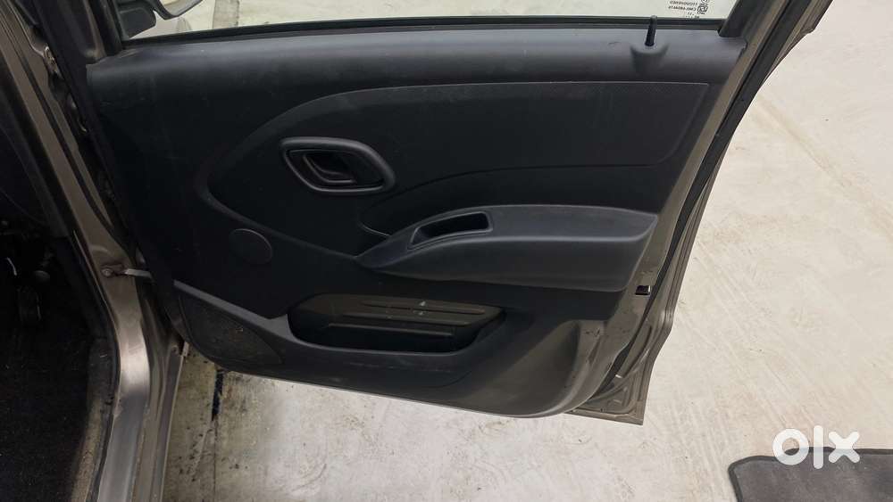 Datsun Redigo T Option, 2017, Petrol